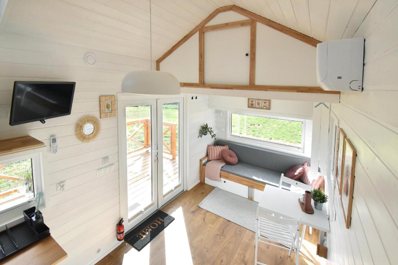 Dadaj Park - Tiny House Villa Biskupiec  Buitenkant foto
