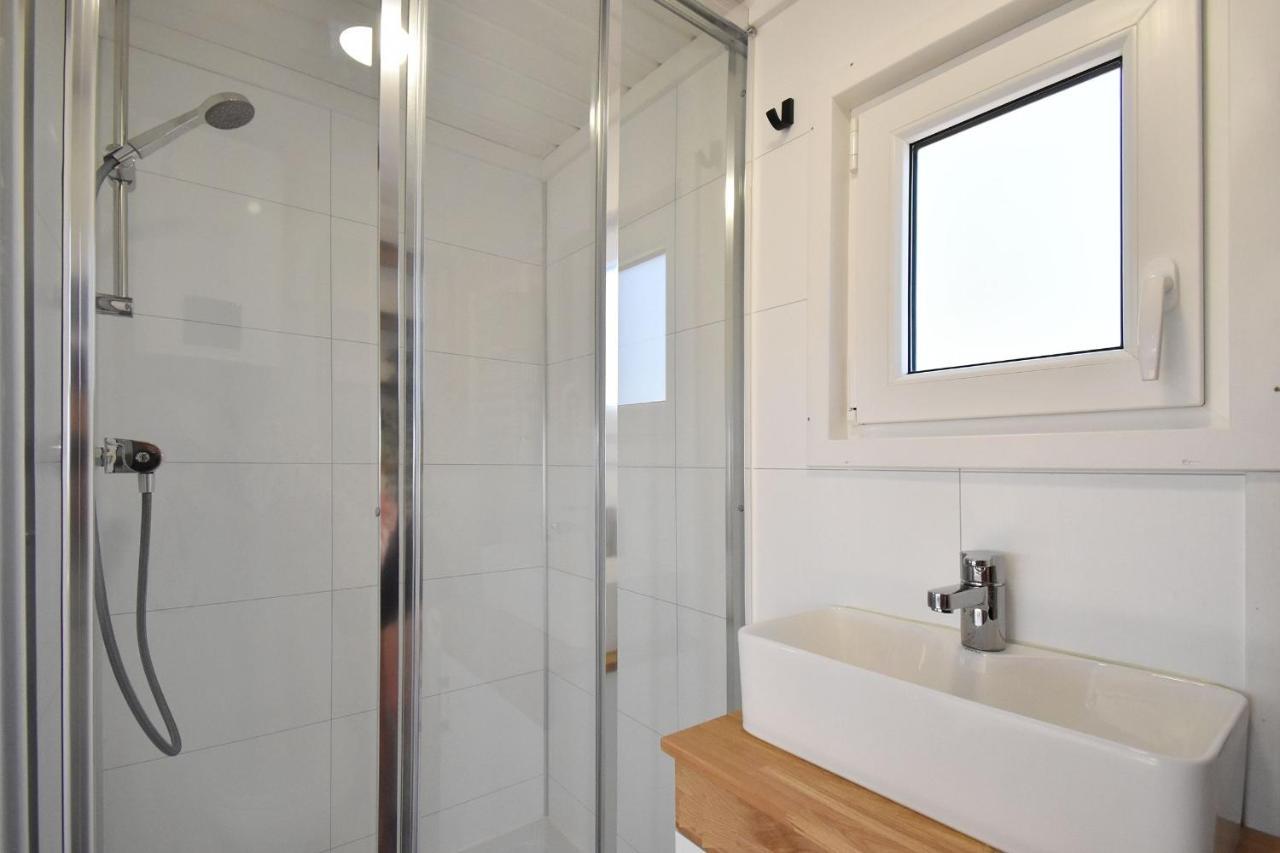 Dadaj Park - Tiny House Villa Biskupiec  Buitenkant foto